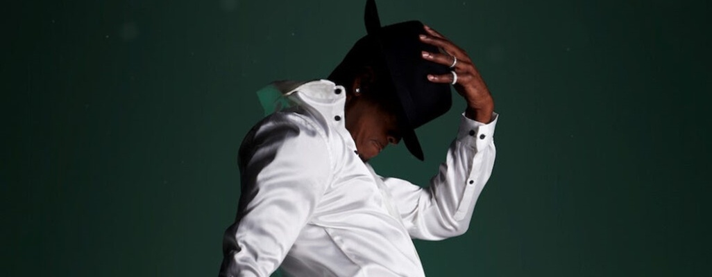 Image: Ne-Yo Releases Holiday Album 'Another Kind of Christmas'