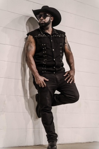 Image: Shazam Conner Releases New Single “Back It Up For Love”