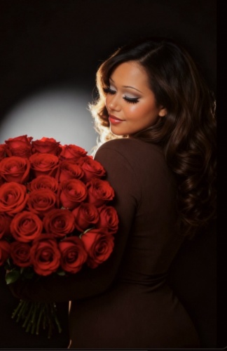 Image: Season’s Greetings with Jaianna’s new single “Warm Me Up”