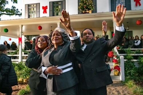 Image: THERE IS ONLY ONE ANN NESBY: THE POWERHOUSE VOICE AND UNMISTAKABLE PRESENCE JOIN TYLER PERRY’S NETFLIX MOVIE THE GOSPEL OF CHRISTMAS