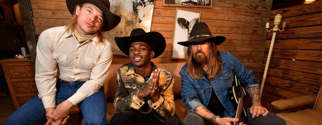 Image: Watch Lil Nas X and Bill Ray Cyrus Perform 'Old Town Road' For the First Time Ever