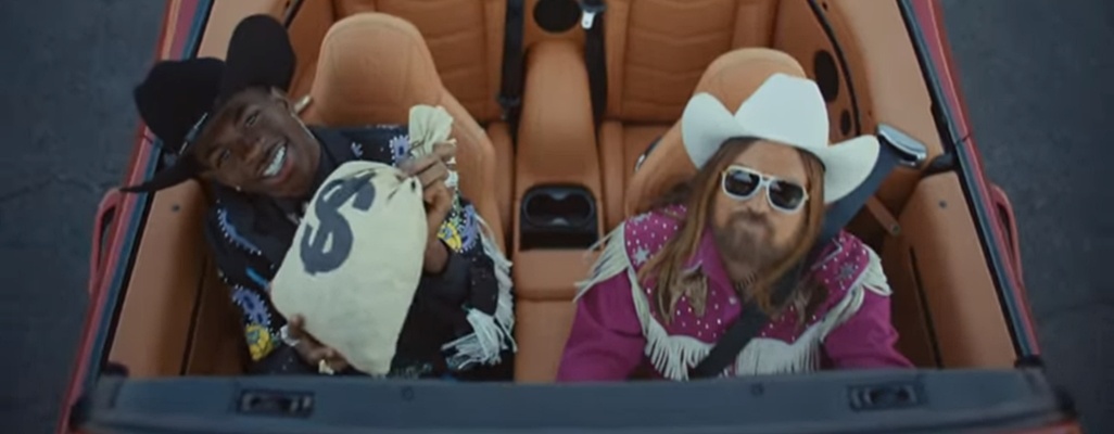Image: The Video for Lil Nas X and Billy Ray Cyrus' 'Old Town Road' Spans Two Different Worlds