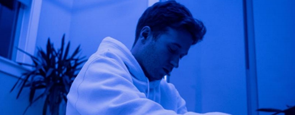 Image: Alt-R&B Artist Alex Harris Drops 'Say Less' Video