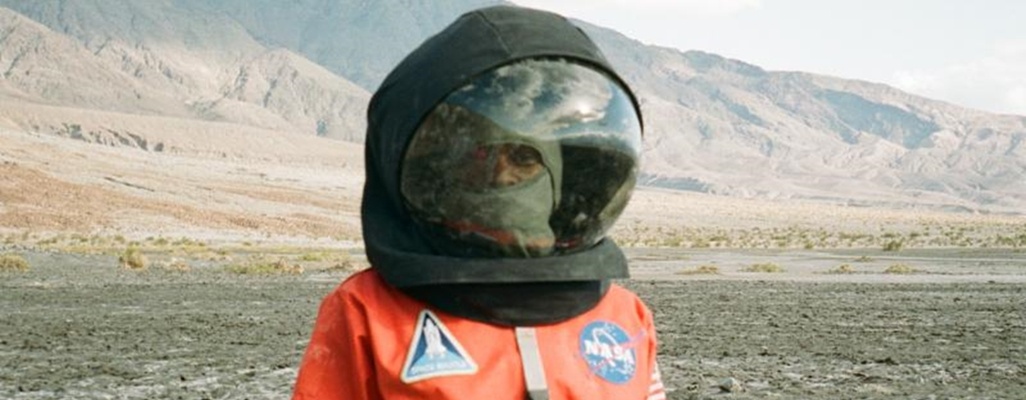 Image: Daniel Caesar Releases Surprise New Album 'Case Study 01' | Announces Tour