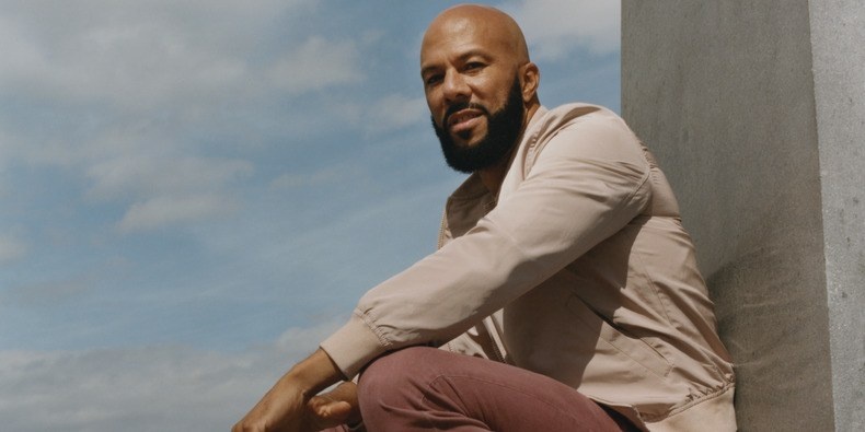 Image: COMMON Gives Festival-Goers Impromptu Freestyle During Essence Fest 