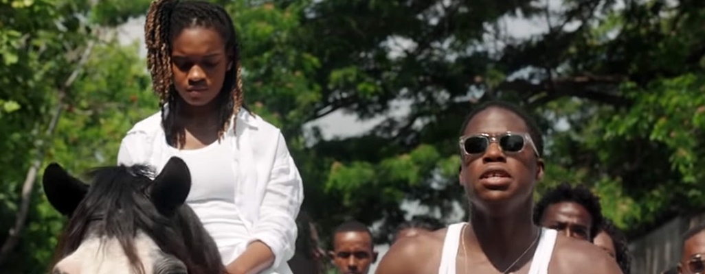 Image: Daniel Caesar Shares New Music Video For “Cyanide Remix” Featuring Koffee
