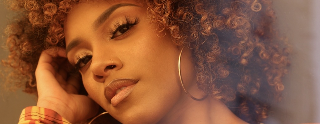 Image: South Florida Artist Savannah Cristina Gets "Comfortable"