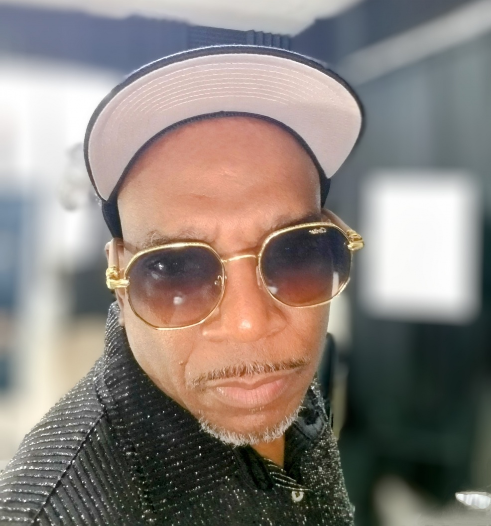 Image: “Hooked” by Varges Thomas Brings Funk, Soul, and Feel-Good Vibes