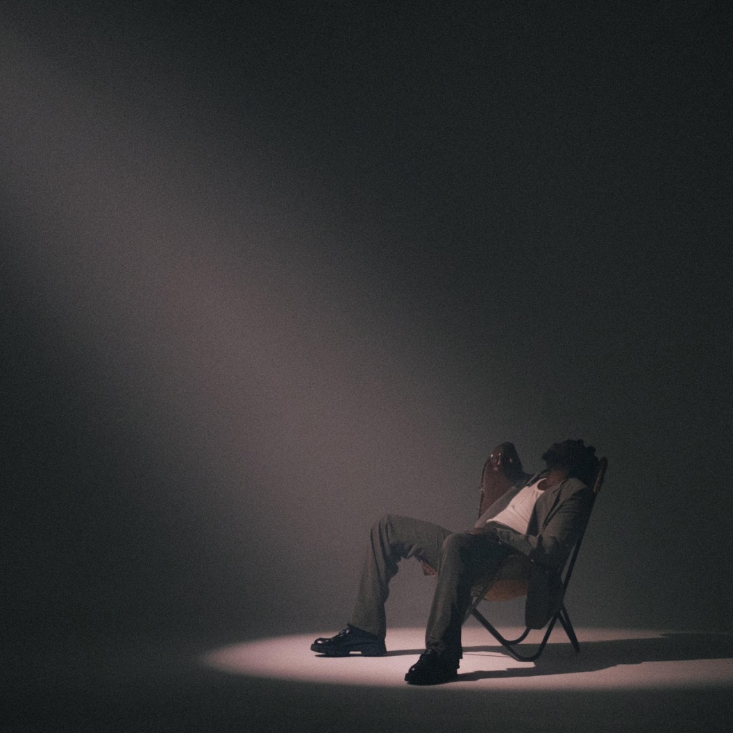 Image: Aklesso Drops 'Still Lonely' Album