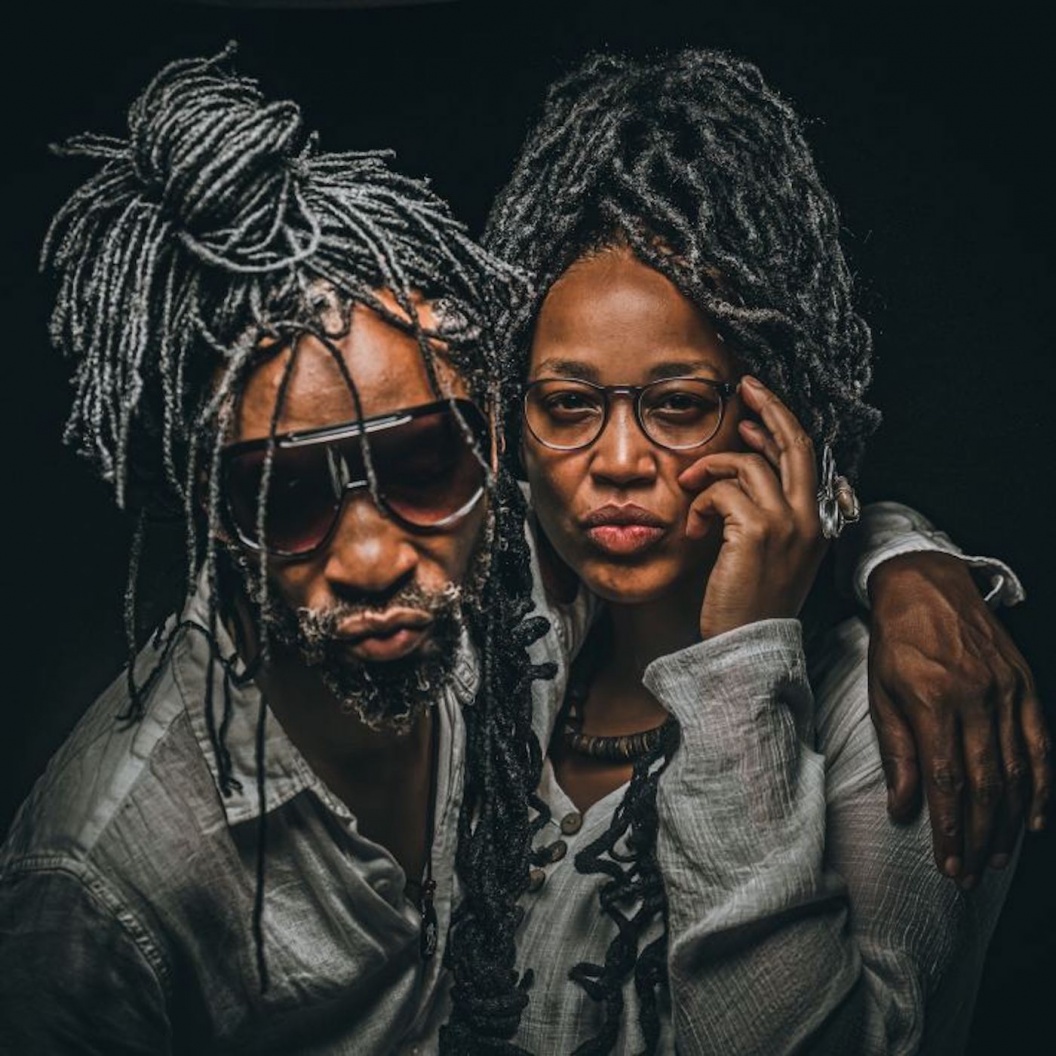 Image: New R&B News Bite from i’N’i!